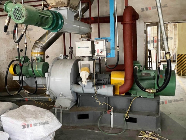 酚醛樹脂超微粉碎機--濟南某公司